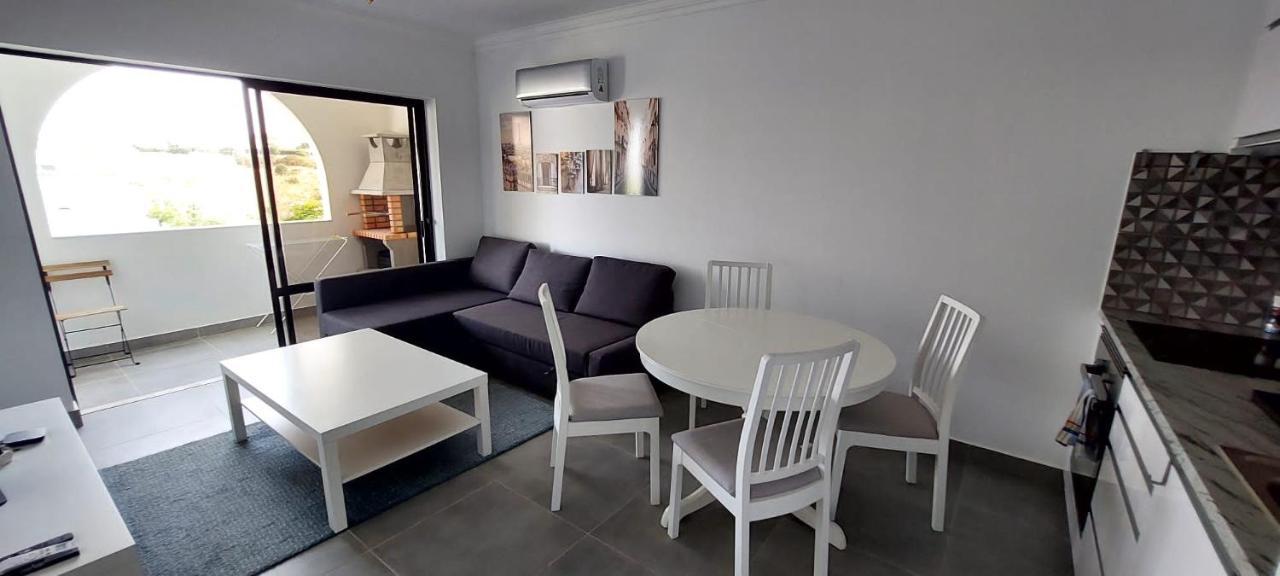 Enjoy Pool, Beach And More At This Nice Apartment Only 3 Minutes From Mareta'S Beach Sagres Extérieur photo